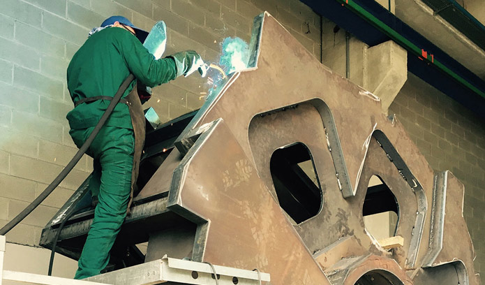 Produzione di basamenti transfer - CIF Carpenteria